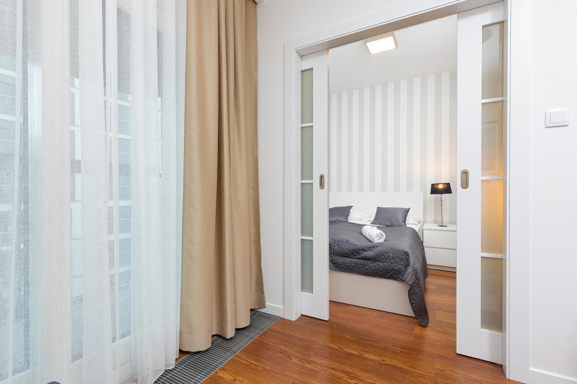 Royal City Center Mennica Residence By Noclegi Renters Βαρσοβία Εξωτερικό φωτογραφία