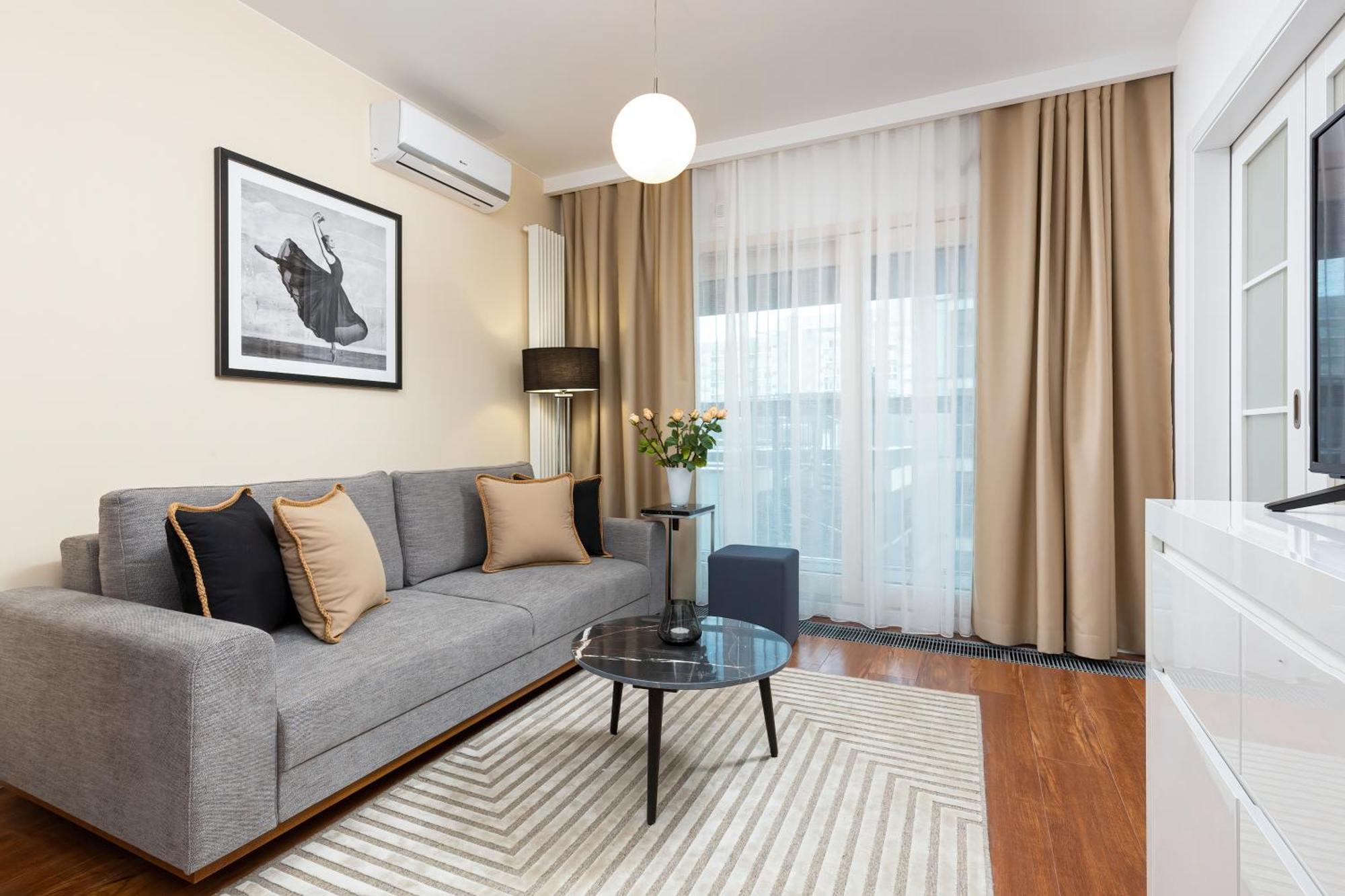 Royal City Center Mennica Residence By Noclegi Renters Βαρσοβία Εξωτερικό φωτογραφία