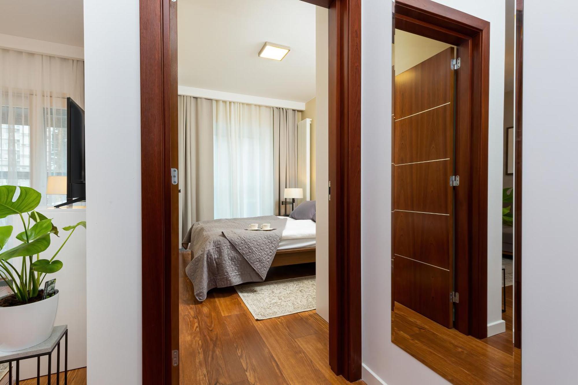 Royal City Center Mennica Residence By Noclegi Renters Βαρσοβία Εξωτερικό φωτογραφία